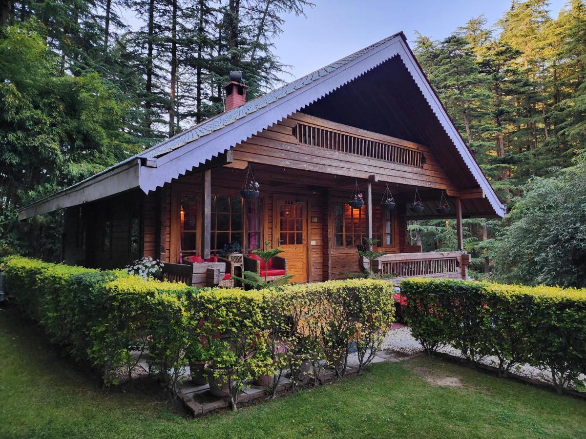 The Chalets Naldehra Simlá Kültér fotó